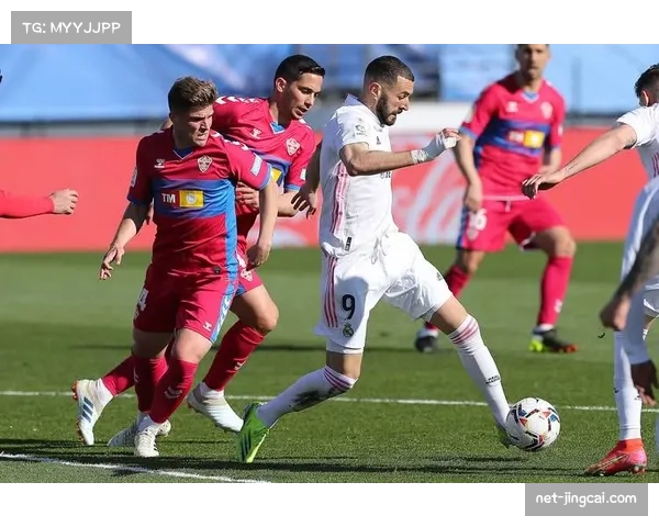 布莱顿后场出球频现失误 导致对手反击创造高质量机会